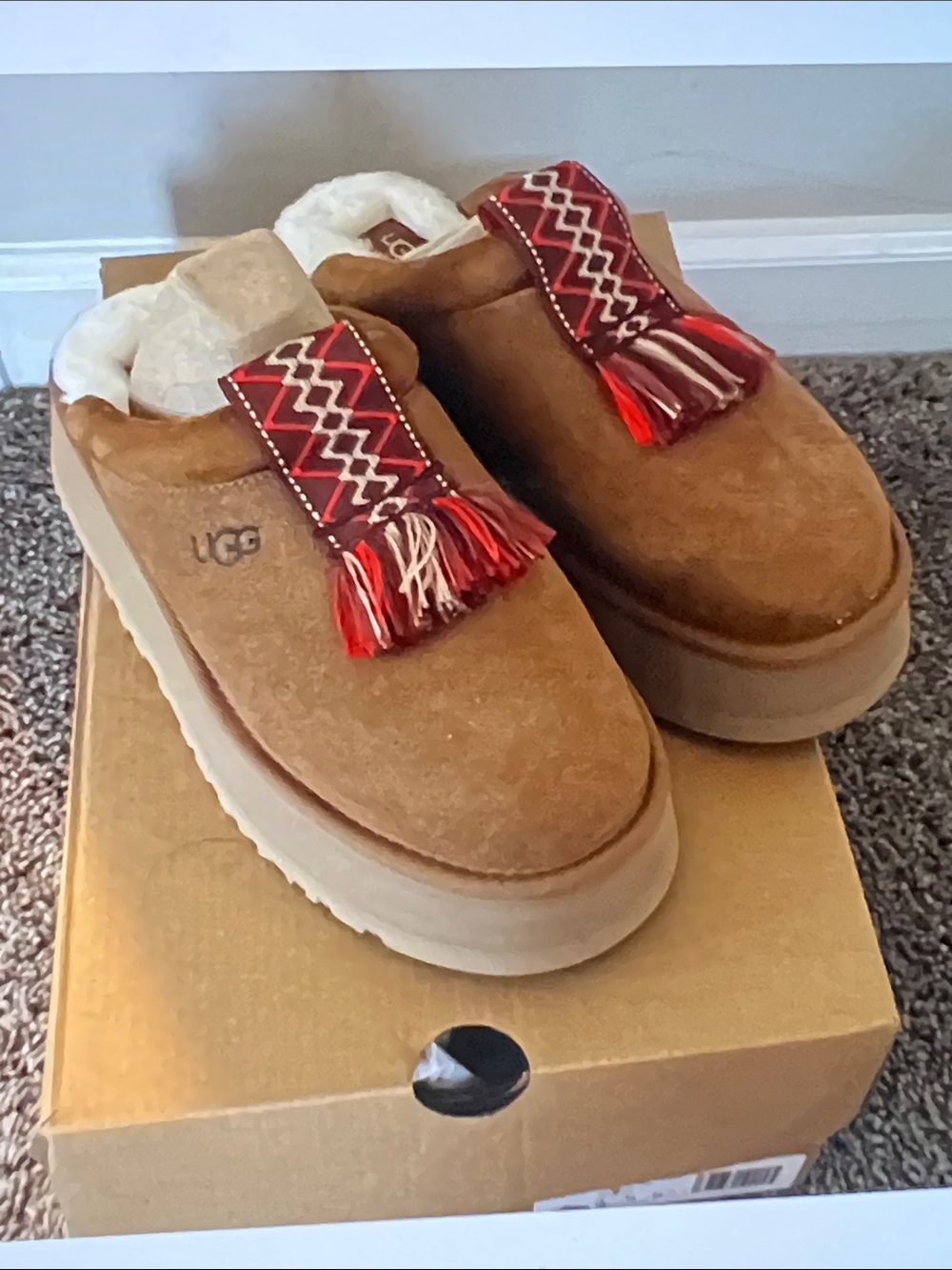 UGG Chestnut Tazzle suede Platform Clogs Shoes